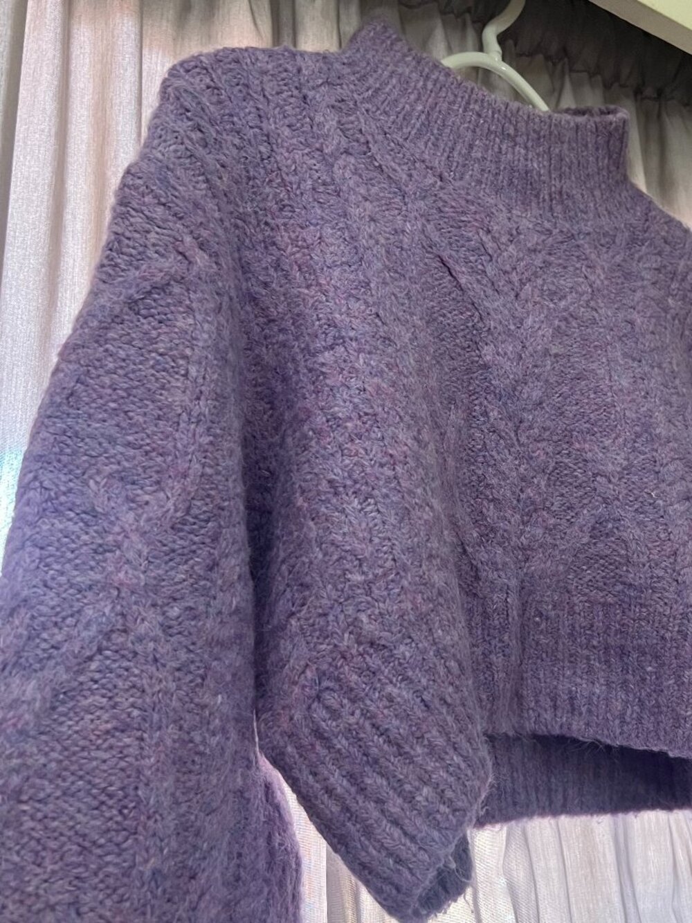 Icone purple crop sweater sz S